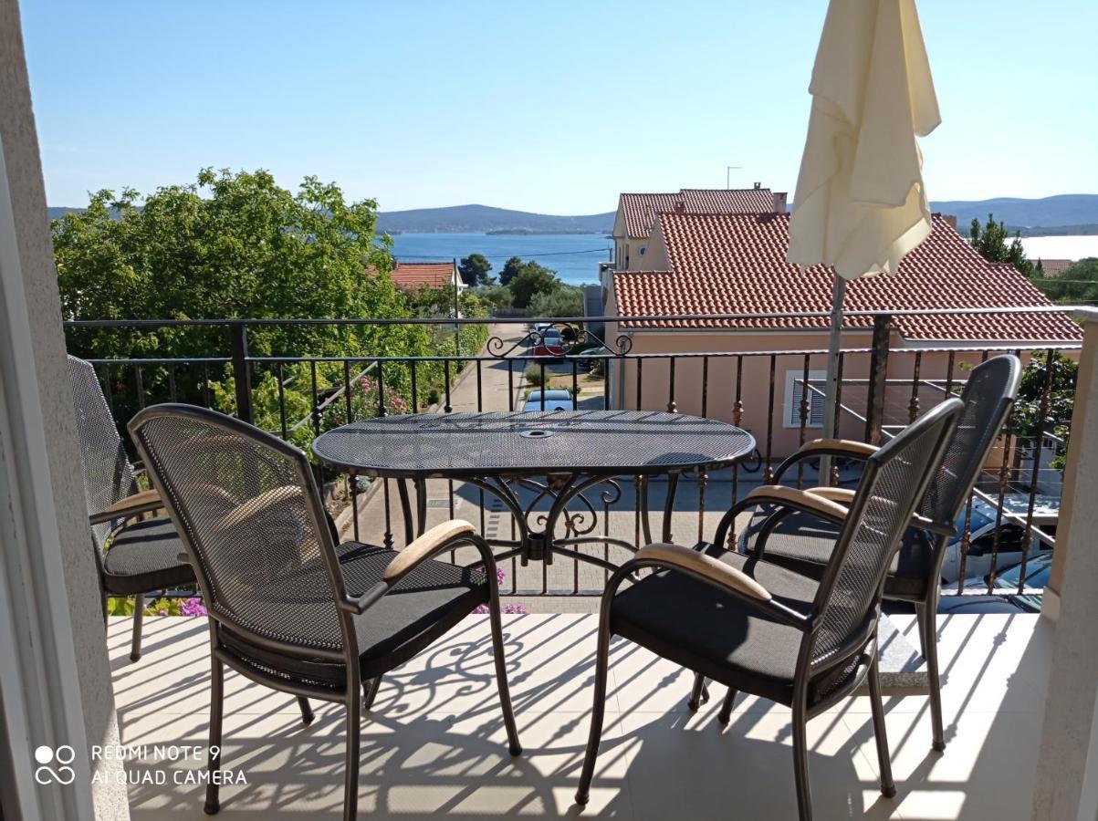 Apartments Vodopija 300M To The Beach Sveti Filip i Jakov Exterior foto