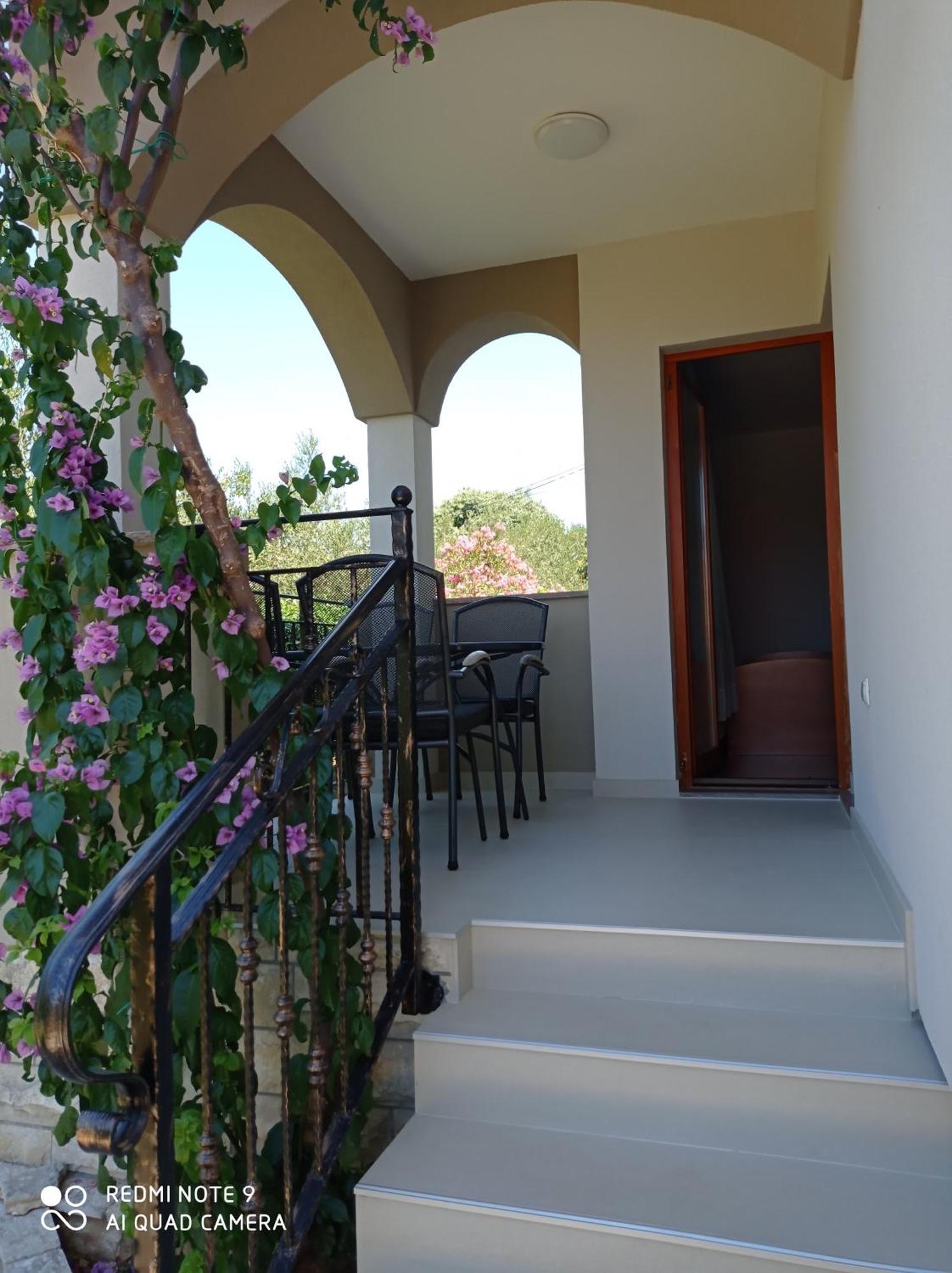 Apartments Vodopija 300M To The Beach Sveti Filip i Jakov Quarto foto