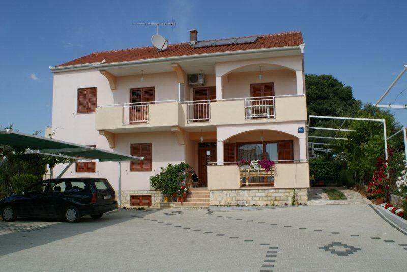 Apartments Vodopija 300M To The Beach Sveti Filip i Jakov Exterior foto