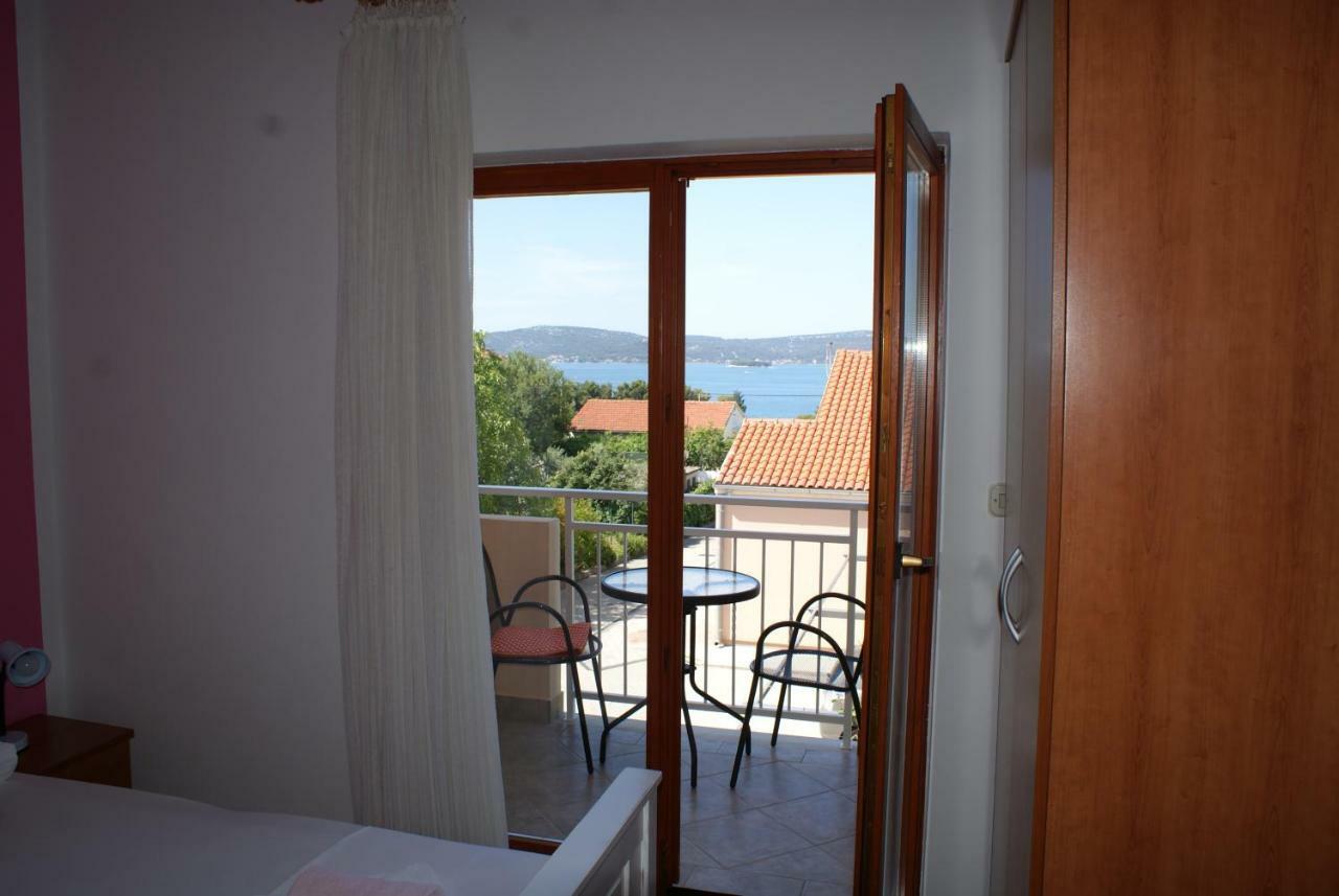 Apartments Vodopija 300M To The Beach Sveti Filip i Jakov Exterior foto