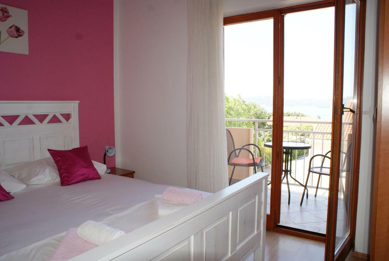 Apartments Vodopija 300M To The Beach Sveti Filip i Jakov Exterior foto